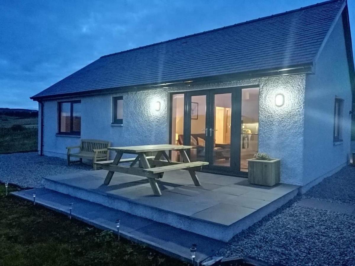 Poachers Bothy Skeabost Eksteriør bilde